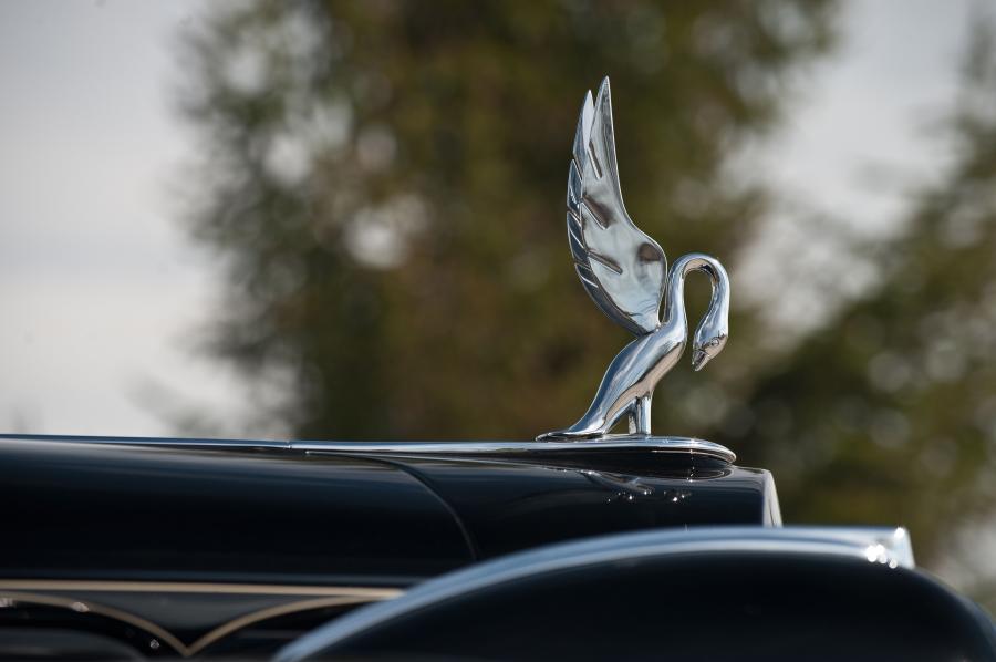  Packard Twelve All-Weather Cabriolet by Brunn 1939 года  (фото 2 из 22)